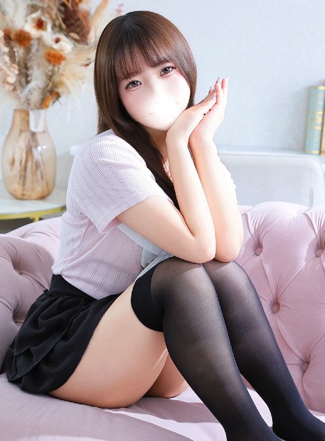 こころ★新卒18歳小柄ロリJD(18)