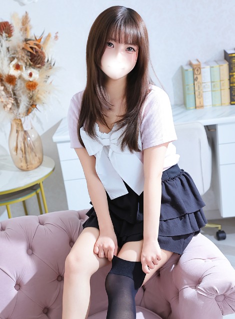 こころ★新卒18歳小柄ロリJD(18)