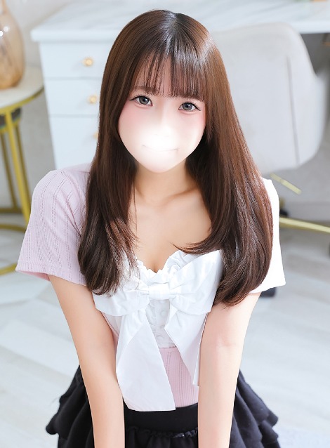 こころ★新卒18歳小柄ロリJD(18)